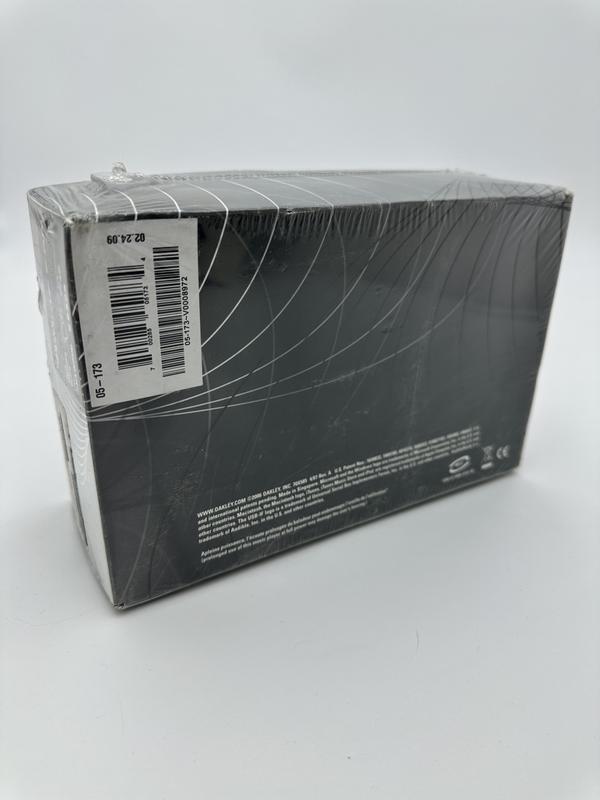 Oakley Thump Pro 1GB un-opened box