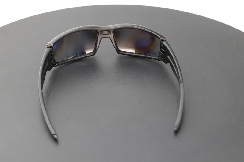 Oakley Canteen Sunglasses Matte Black Warm Grey Lenses 03-543