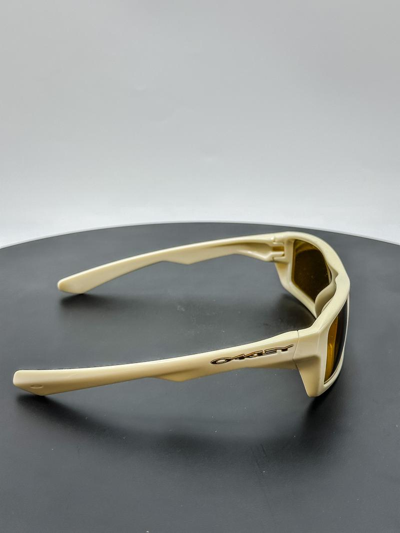 Oakley Twitch Cream Bronze 03-523 Sunglasses