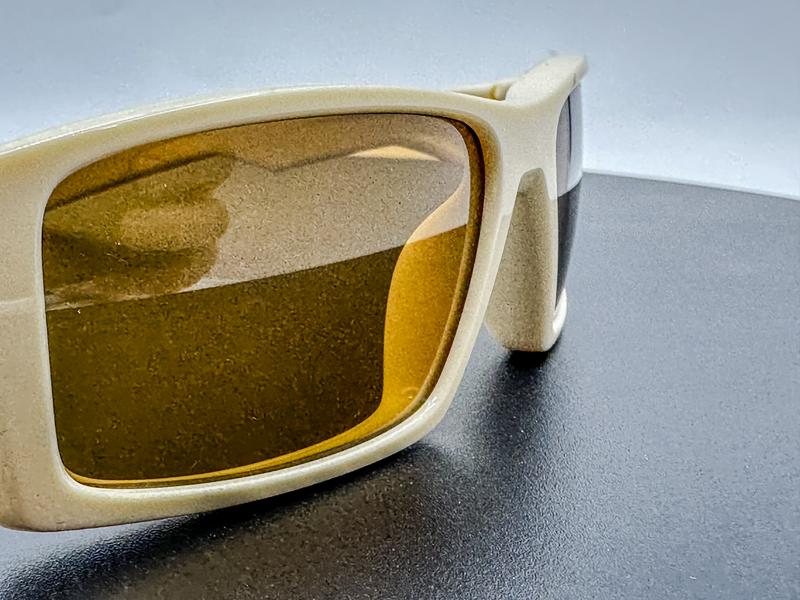 Oakley Twitch Cream Bronze 03-523 Sunglasses