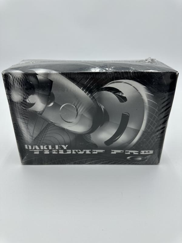 Oakley Thump Pro 1GB un-opened box